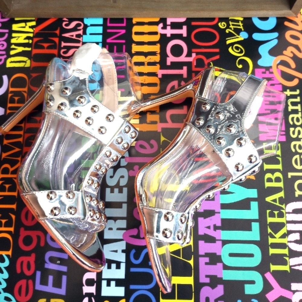 Sensational Silver Studded Stilettos!. - Picture 5 of 7